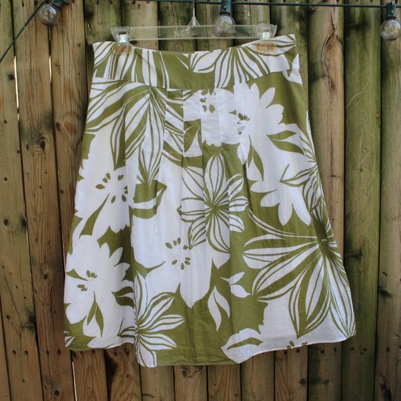 Ann Taylor A-Line White & Green Floral Skirt Size 2 - Picture 2 of 6